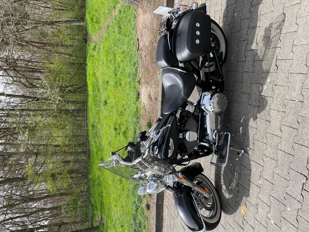Motorrad verkaufen Harley-Davidson Softail Deluxe FLSTN Ankauf